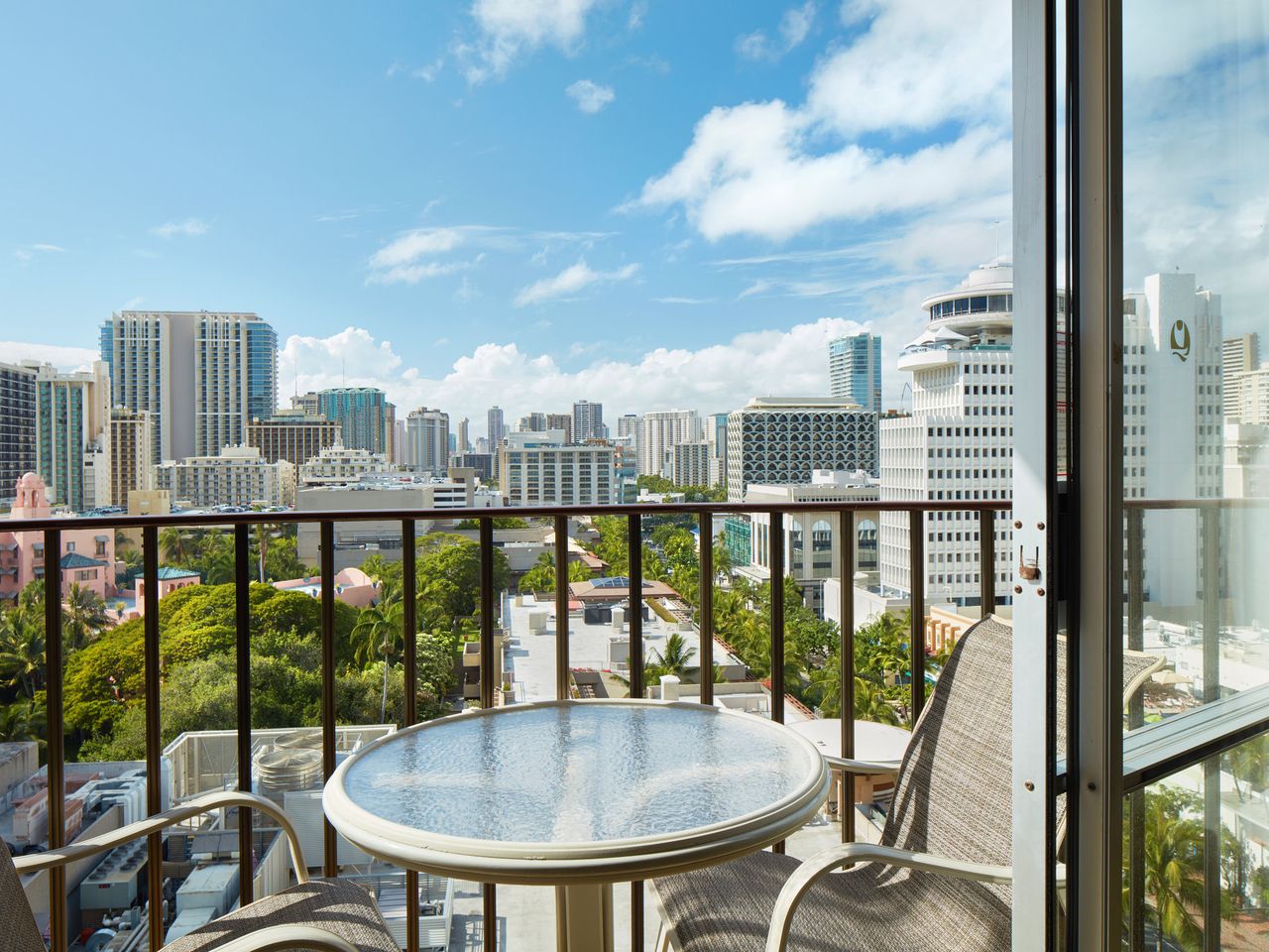 OUTRIGGER Waikiki Beach Resort