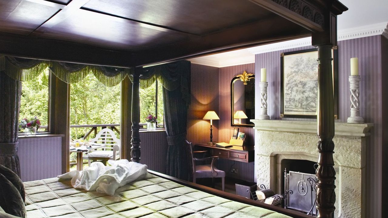 Langshott Manor - Luxury Hotel Gatwick