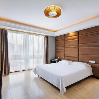 Fenghua International Hotel