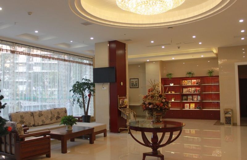 GreenTree Inn JiangXi JinDeZhen People Square JinDin Business Hotel