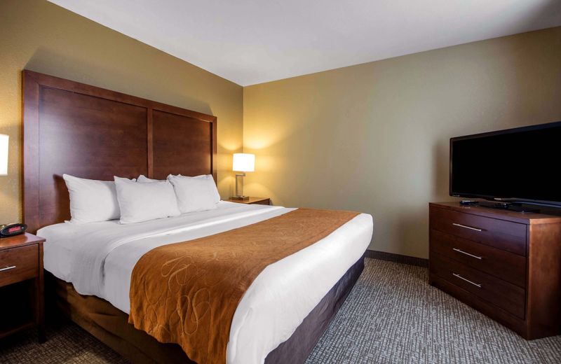 Comfort Suites Johnson Creek Conference