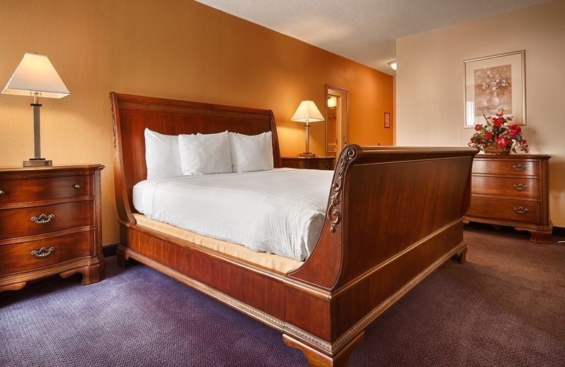 Best Western Plus Yadkin Valley Inn & Suites