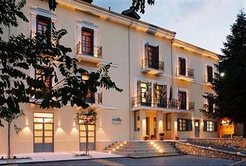 Helmos