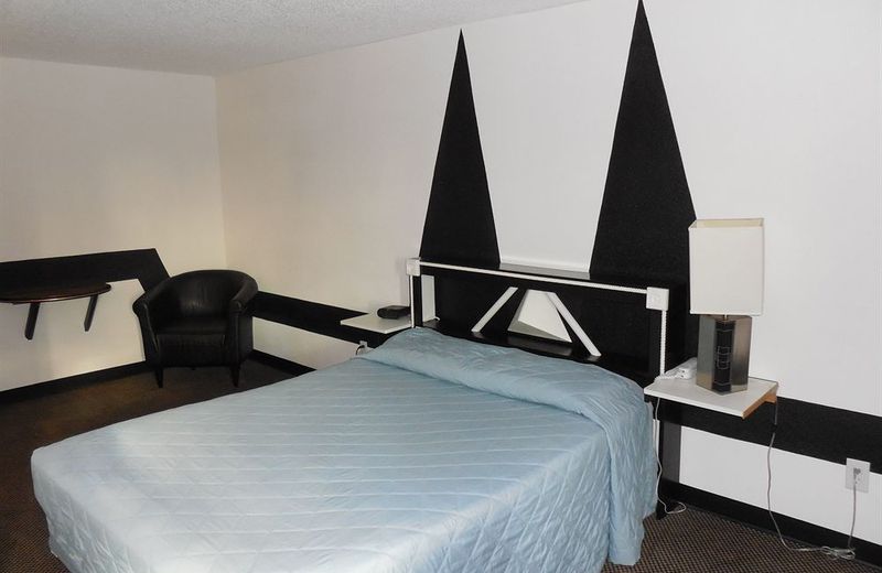 Kennewick Suites