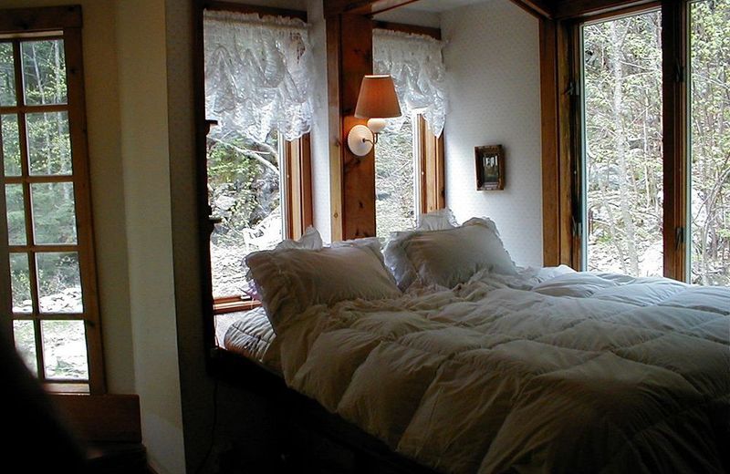 Mountain Valley Retreat