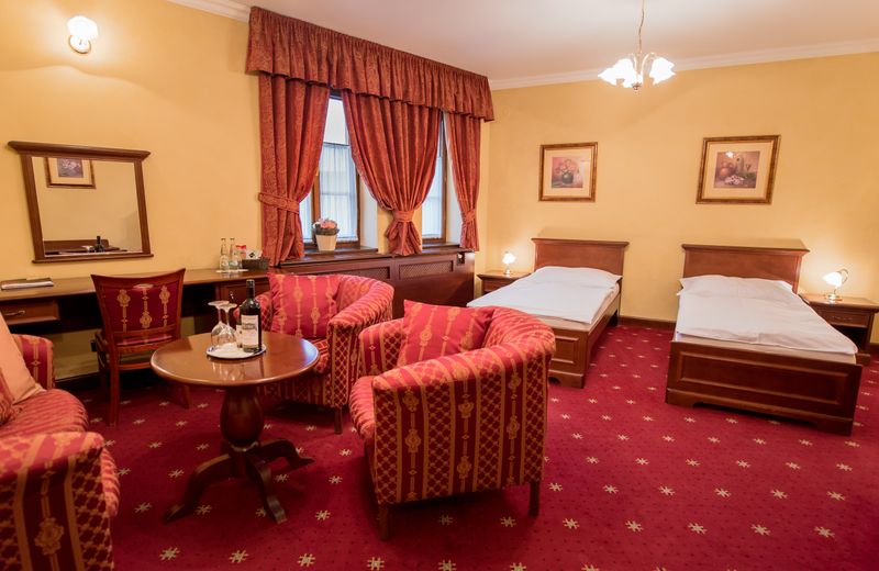 Hotel Octarna - Free parking