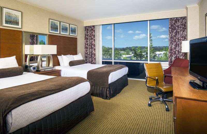 Crowne Plaza Portland - Lake Oswego, an IHG Hotel