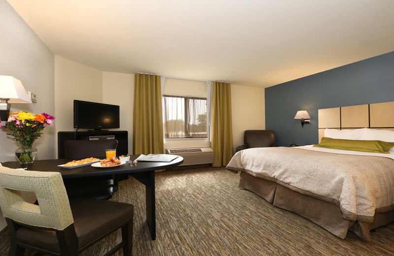 Candlewood Suites East Lansing, an IHG Hotel