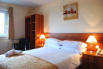 The Lauderdale Hotel Ltd