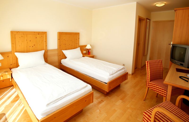 Airport-Hotel Fortuna