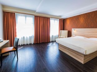 Hotel Image 1