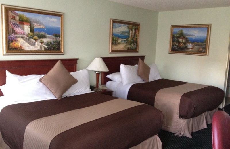 O'Cairns Inn and Suites