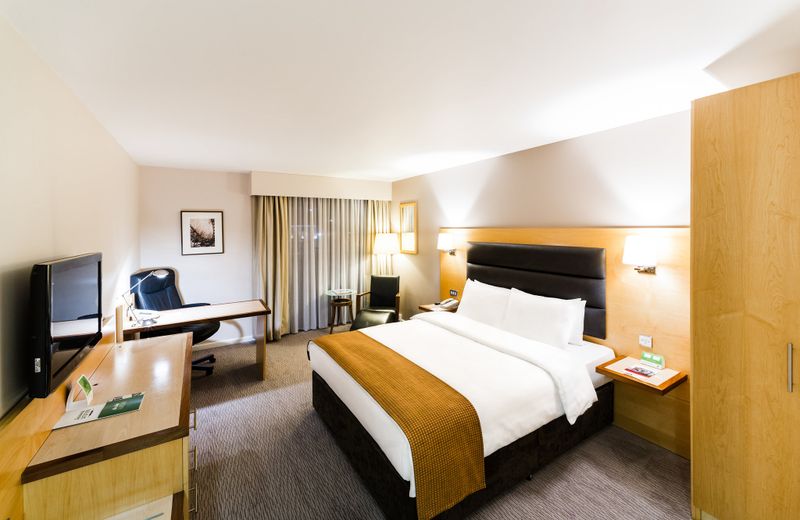 Holiday Inn London Brentford Lock, an IHG Hotel