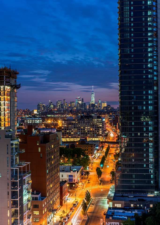 Aloft Long Island City-Manhattan View