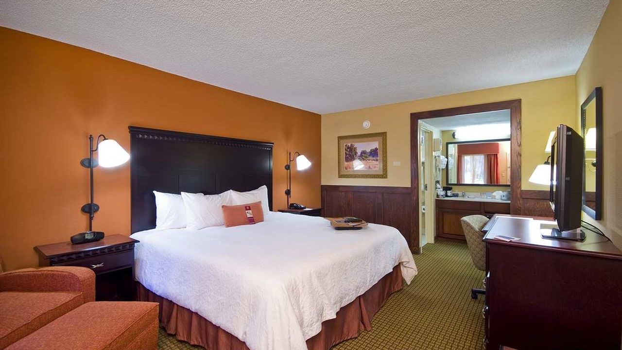 Days Inn by Wyndham Longview South