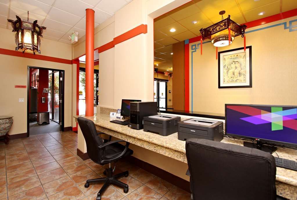 Best Western Plus Dragon Gate Inn