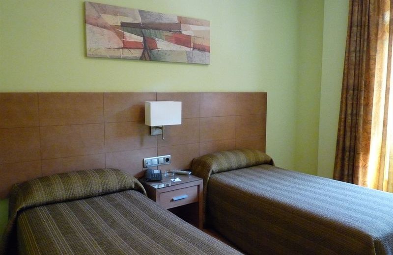 Hotel 4C Puerta Europa