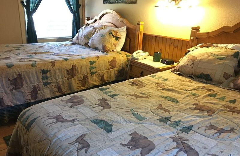 Smoky Falls Lodge