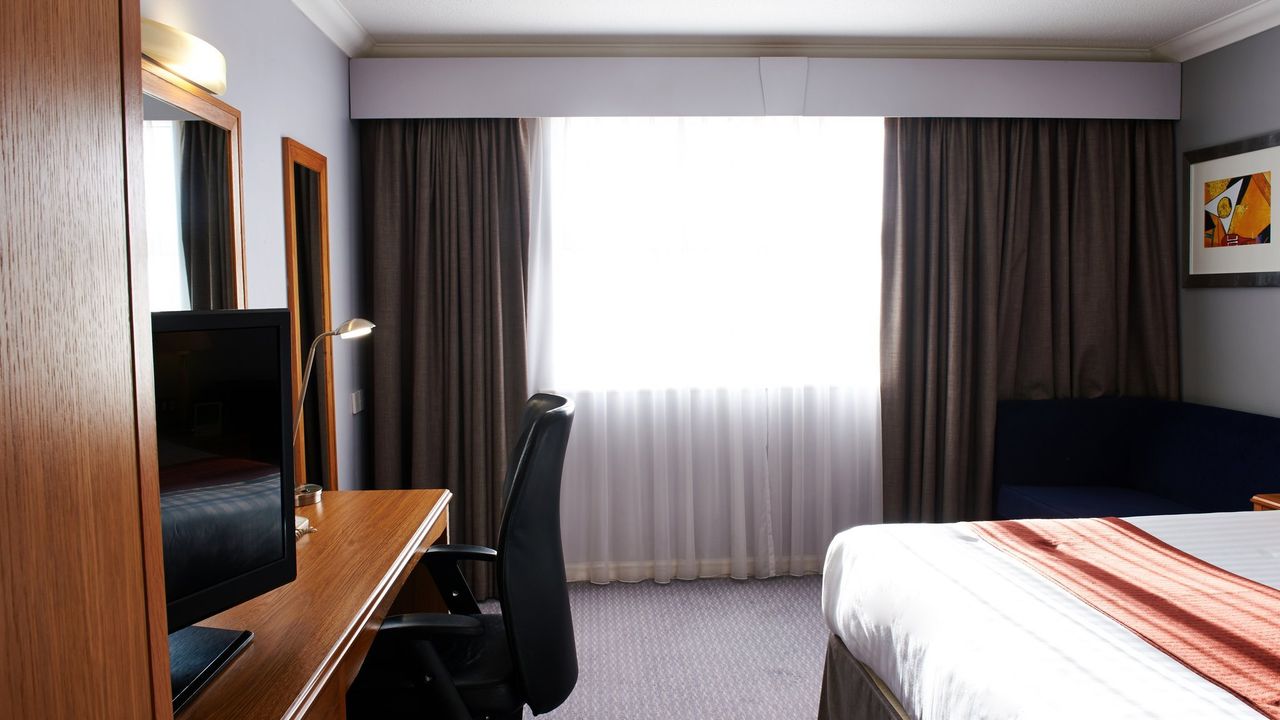 Holiday Inn Manchester West, an IHG Hotel