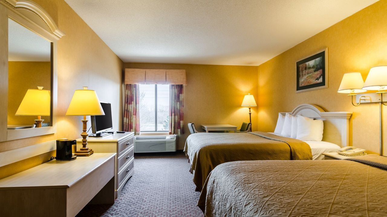 Quality Inn & Suites Manhattan