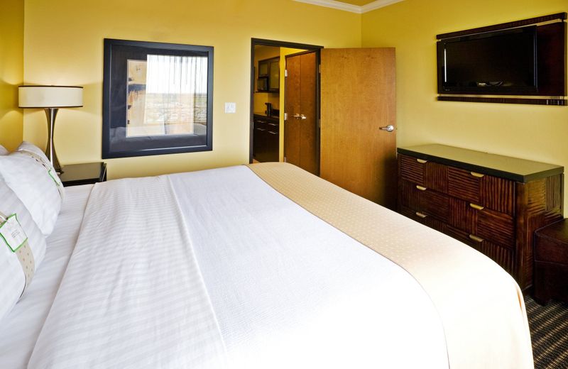 Holiday Inn & Suites McKinney - N Allen, an IHG Hotel