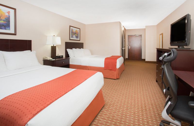 Clarion Hotel Convention Center