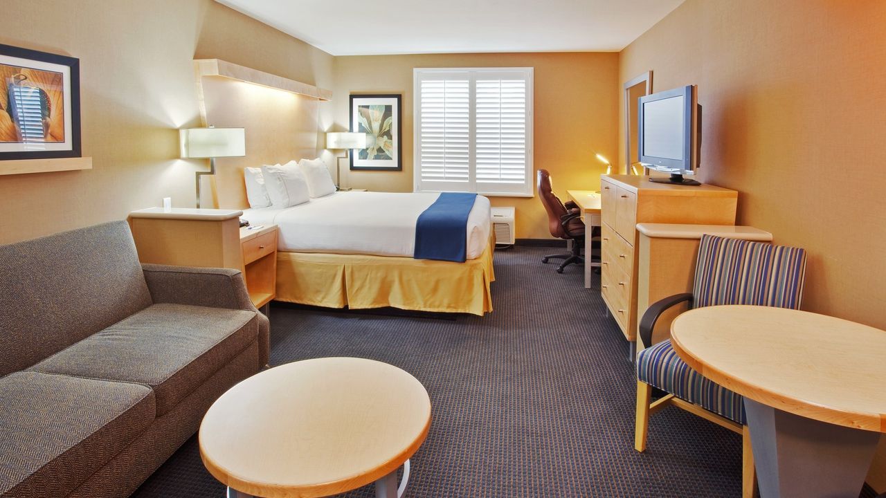 Holiday Inn Express Hotel & Suites Modesto-Salida, an IHG Hotel