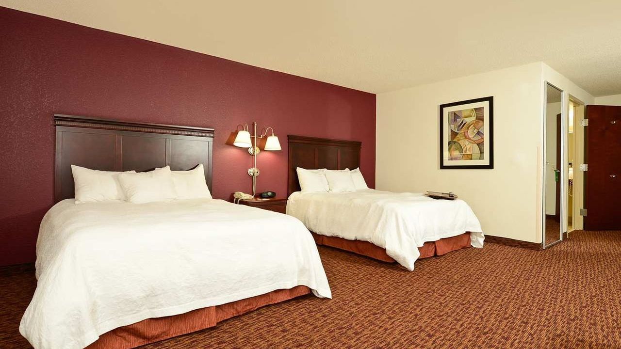 Hampton Inn & Suites Muncie