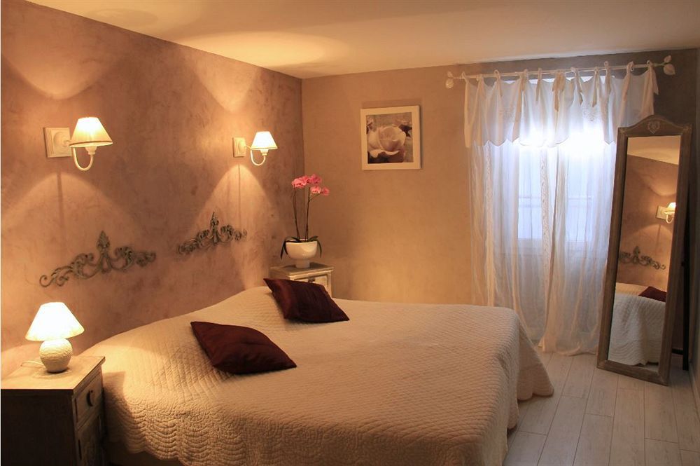 Le Crillon