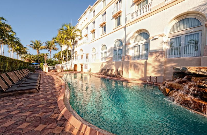 Hilton Naples