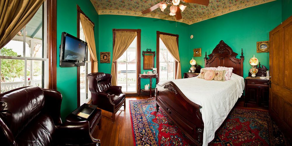 Gruene River Inn