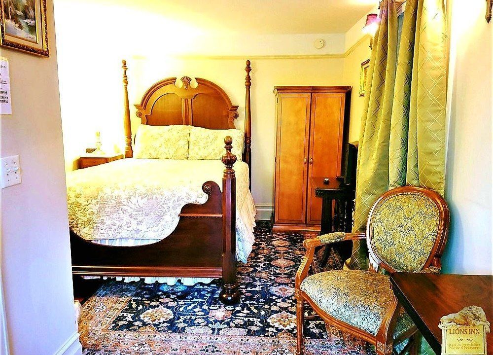 Lions Inn Bed & Breakfast