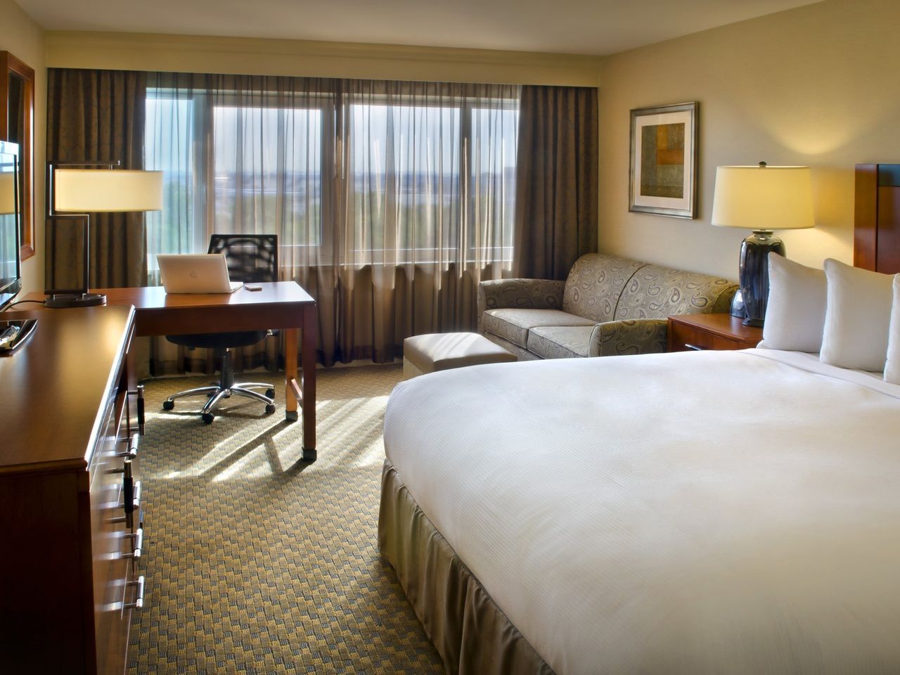 Holiday Inn New York-JFK Airport Area, an IHG Hotel