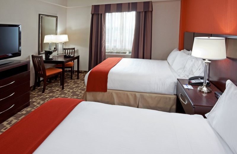 Holiday Inn Express Maspeth, an IHG Hotel