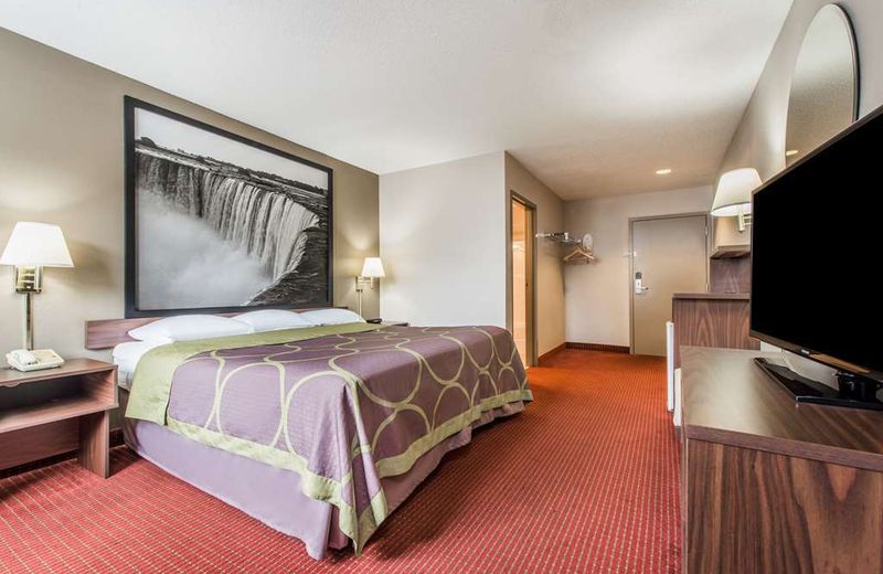 Super 8 by Wyndham Niagara Falls