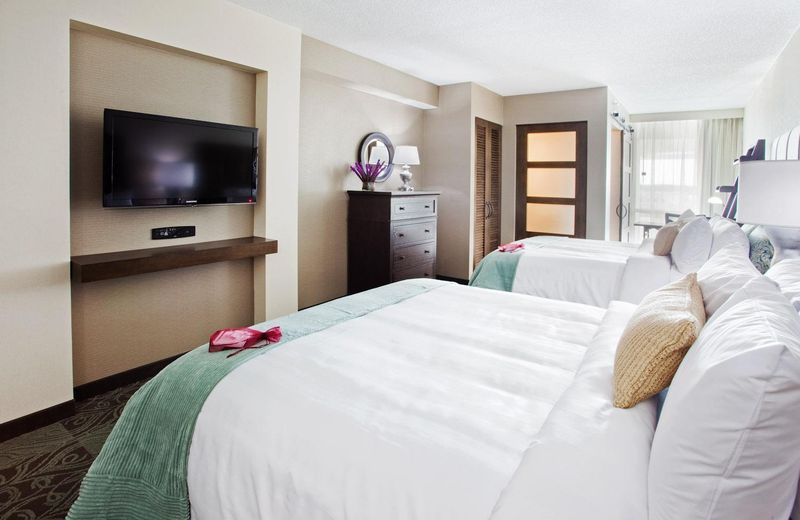 Crowne Plaza Charleston, an IHG Hotel