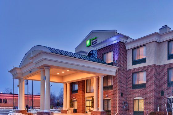 Holiday Inn Express Hotel & Suites - Novi, an IHG Hotel