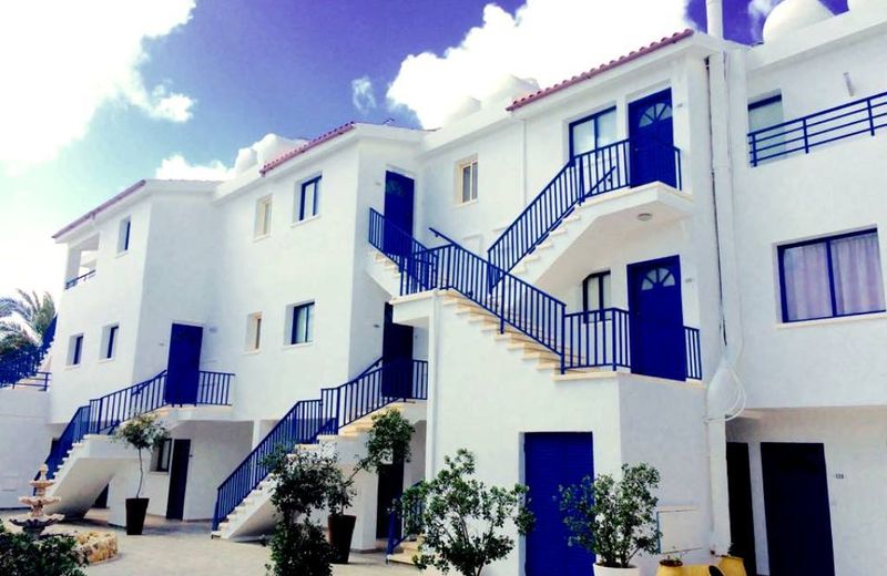 Vrachia Beach Resort