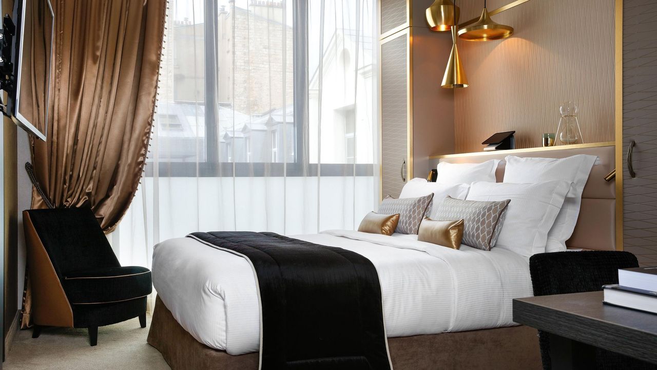Niepce Paris, Curio Collection By Hilton