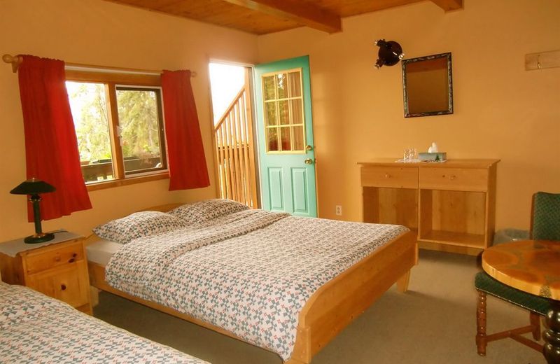 Alexa Chalets - Timber Inn & Restaurant