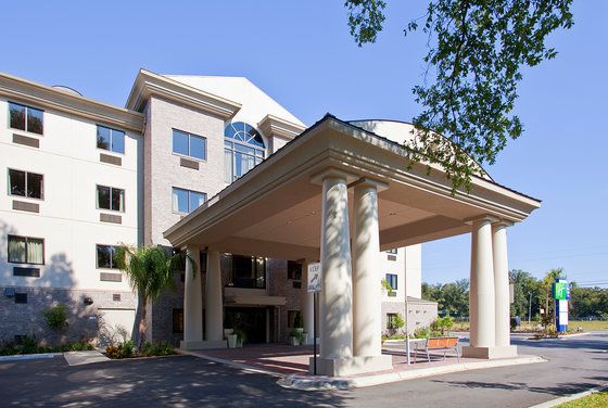 Holiday Inn Express Hotel & Suites Pensacola-West Navy Base, an IHG Hotel