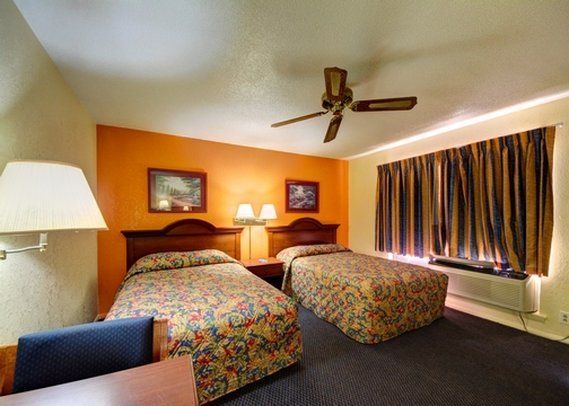 American Best Inn Perry