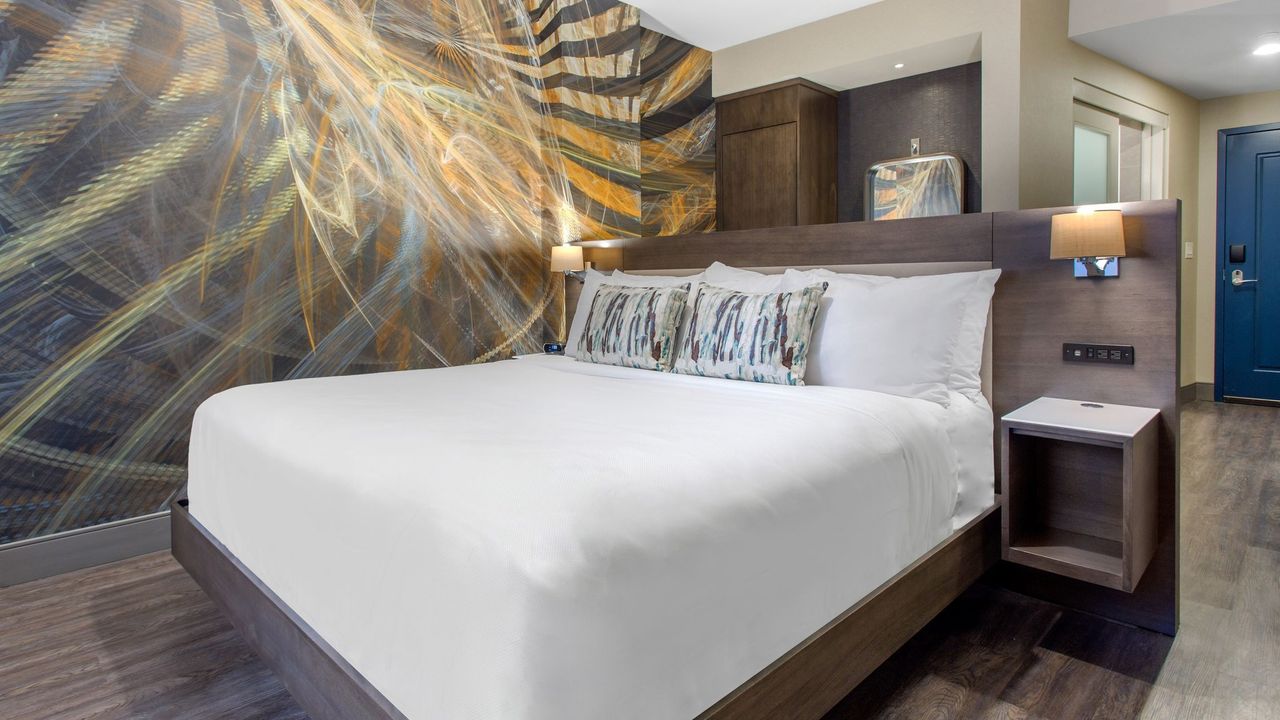 Cambria Hotel Philadelphia Downtown Center City