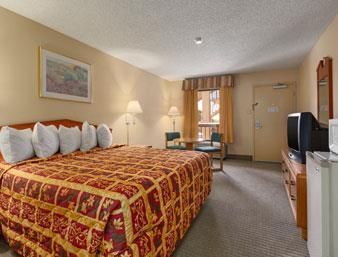 DAYS INN PHOENIX WEST