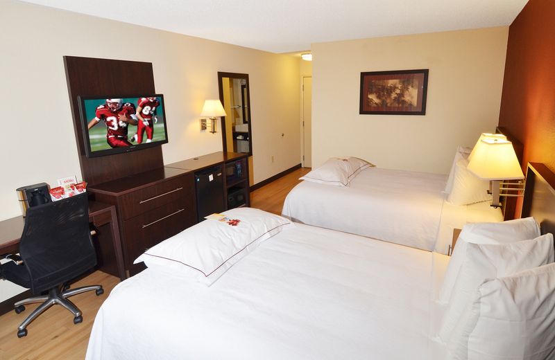 Red Roof Inn PLUS + Phoenix West