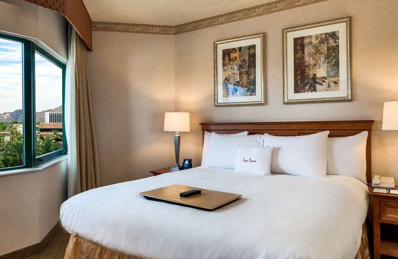 DoubleTree Suites by Hilton Phoenix