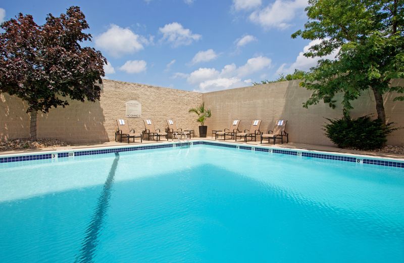 Crowne Plaza Hotel and Suites Pittsburgh South, an IHG Hotel