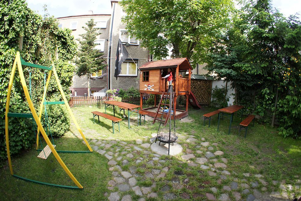 Outdoor Pictures 22
