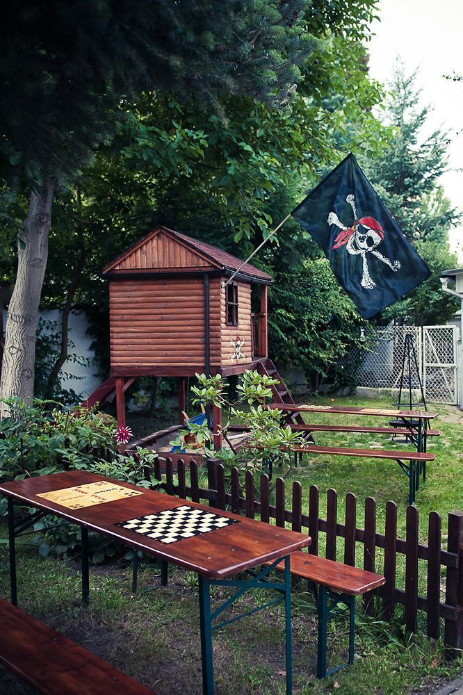 Outdoor Pictures 1