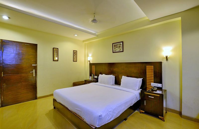 Hotel Raipur Inn